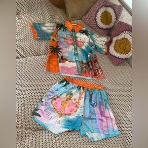 Endless moon resort set